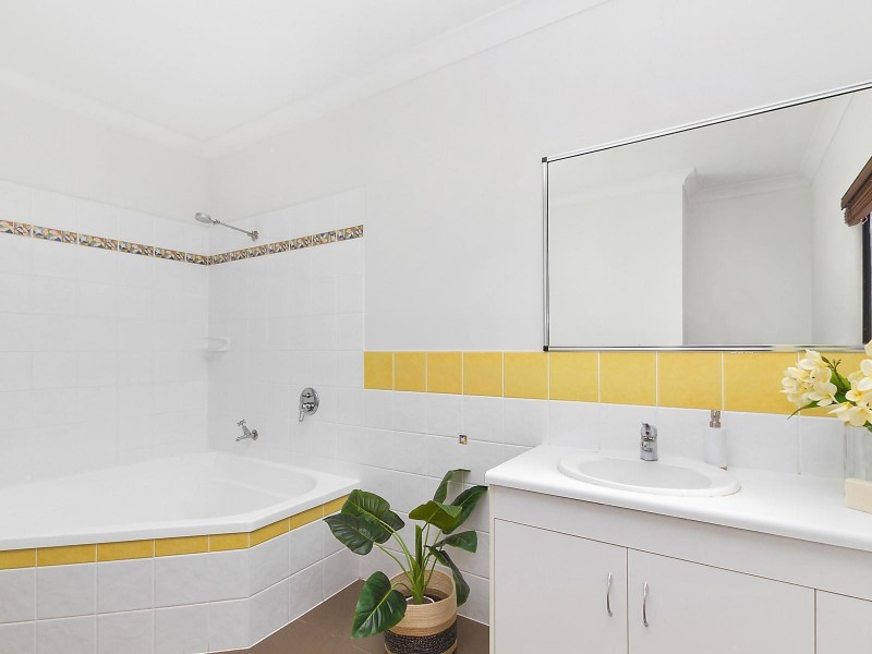 136 River Park Drive, Annandale QLD 4814