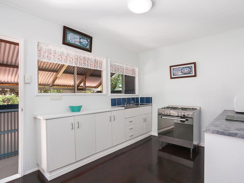 63 Perkins Street, South Townsville QLD 4810