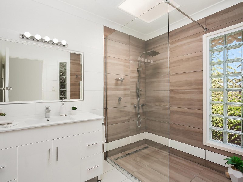 4 Cripps Street, Pallarenda QLD 4810