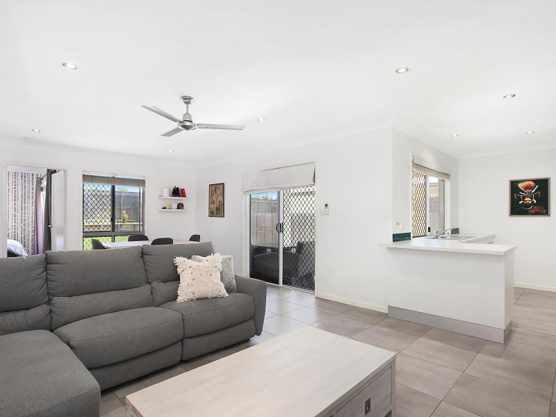 50 Kroymans Drive, Mount Louisa QLD 4814