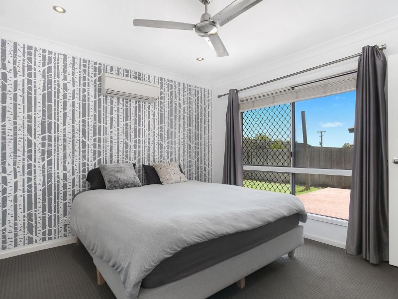 50 Kroymans Drive, Mount Louisa QLD 4814