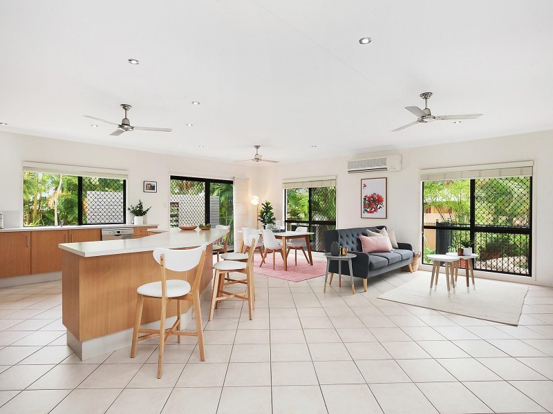 4 Teatree Court, Mount Louisa QLD 4814