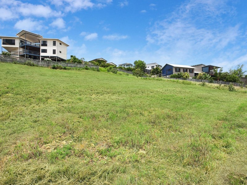 43 Shutehaven Circuit, Bushland Beach QLD 4818