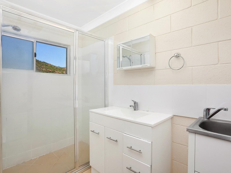 8/11 Vaughn Street, West End QLD 4810