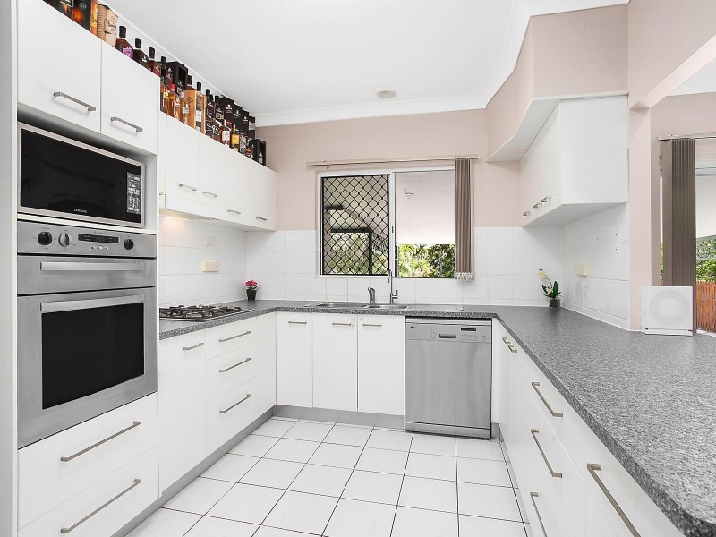 2 Elberry Crescent, Kelso QLD 4815