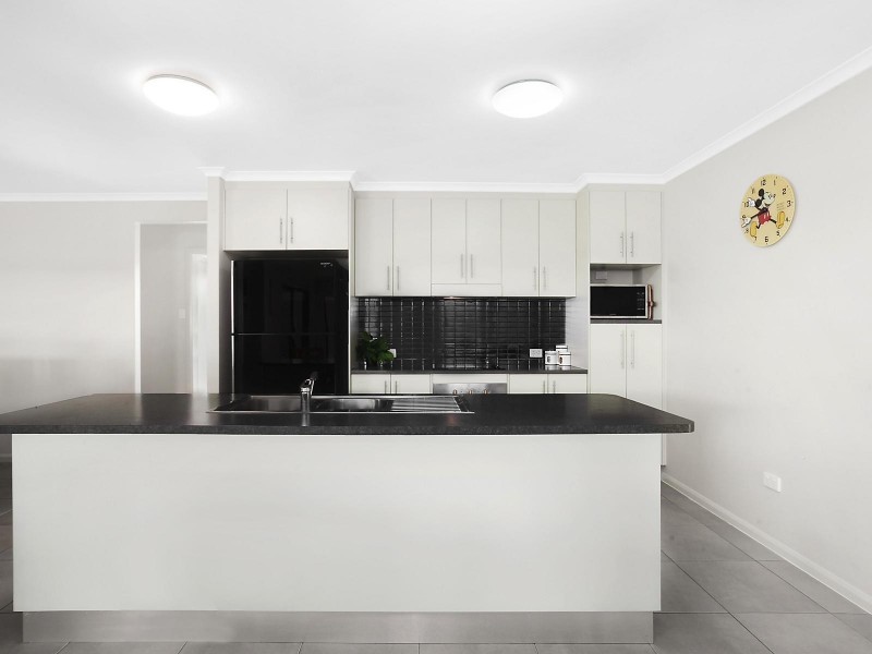 14 Epping Way, Mount Low QLD 4818