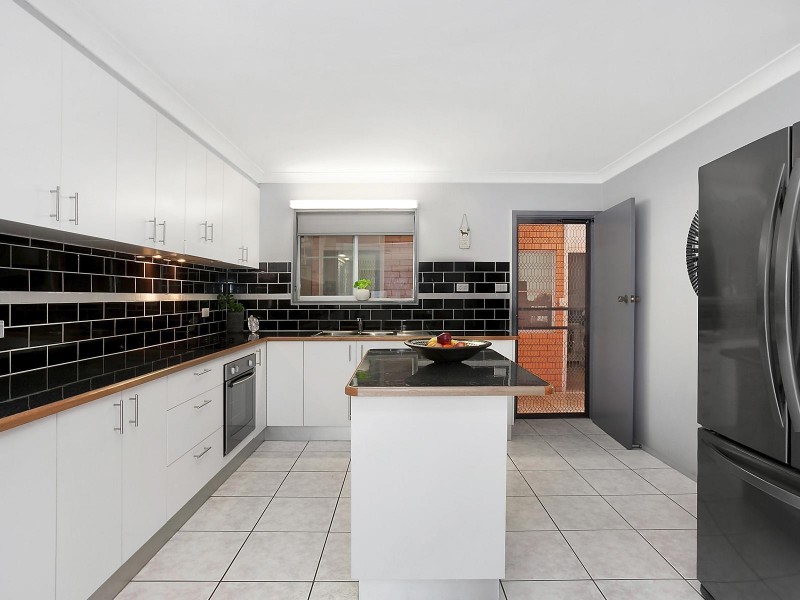 11 Toledo Court, Kirwan QLD 4817