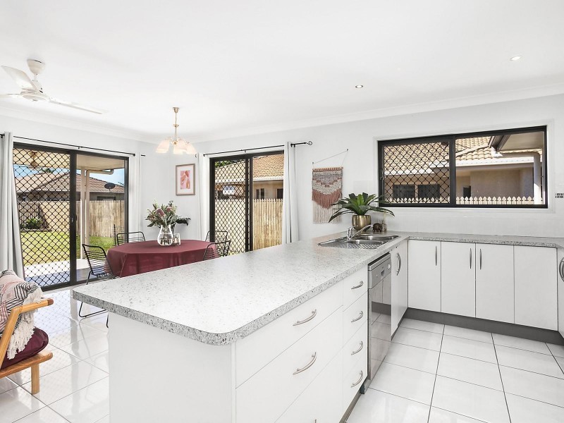 7 Farnham Court, Kirwan QLD 4817