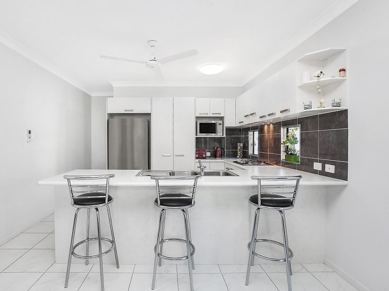 54c Franklin Drive, Mount Louisa QLD 4814