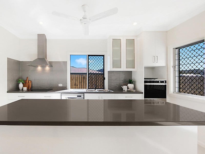 42 The Grange, Shaw QLD 4818