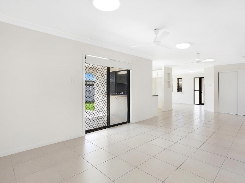 3 Firetail Pocket, Kelso QLD 4815