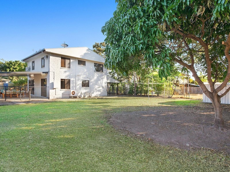 16 Richardson Street, Douglas QLD 4814