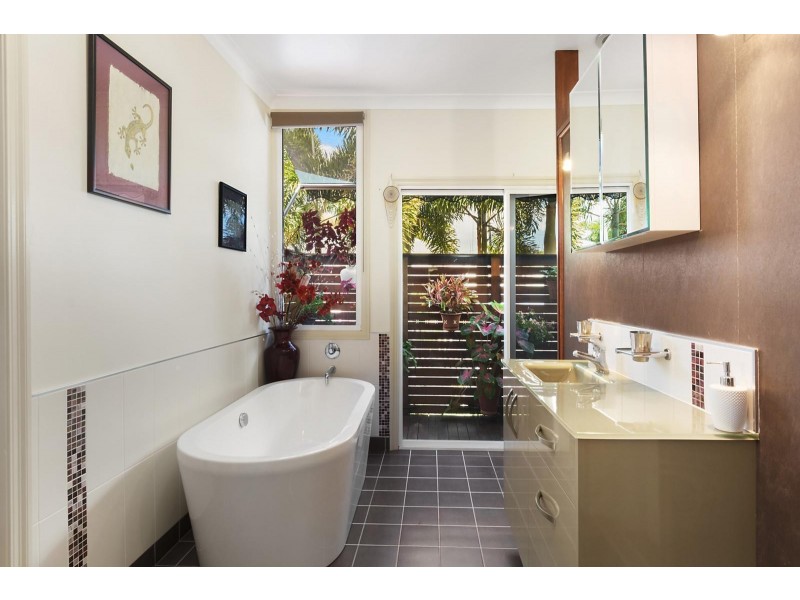 8B Fourth Avenue, South Townsville QLD 4810