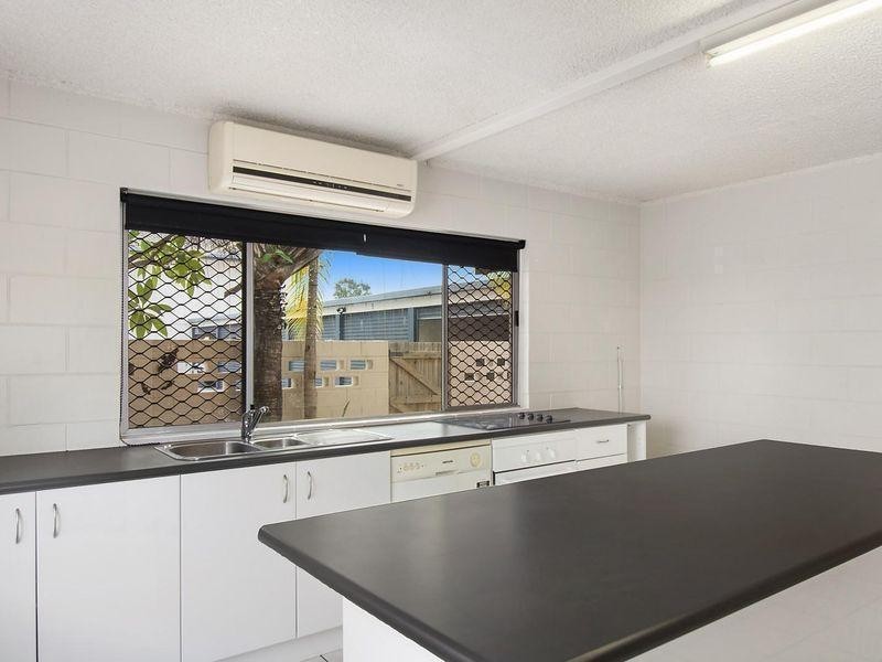 28 Rose Street, North Ward QLD 4810