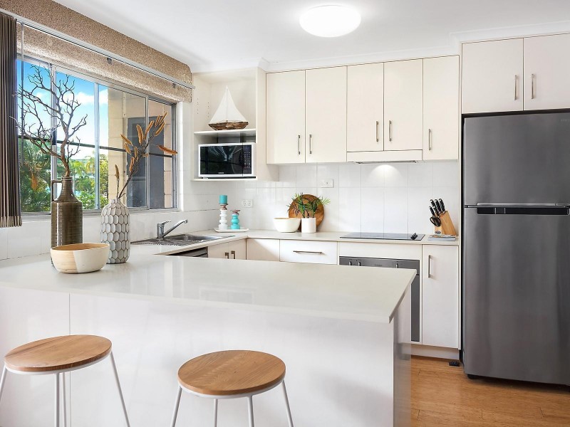 2/43 The Strand, North Ward QLD 4810