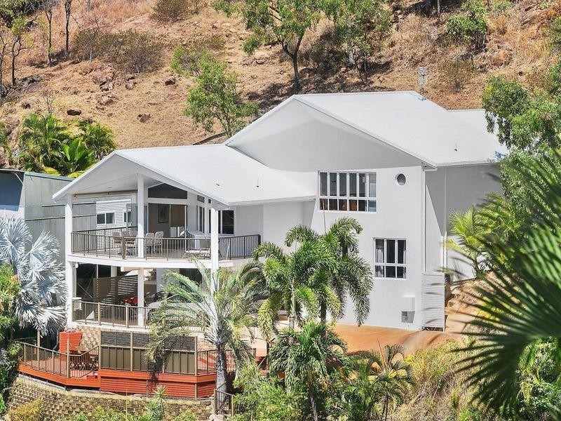 2/382 Stanley Street, Castle Hill QLD 4810