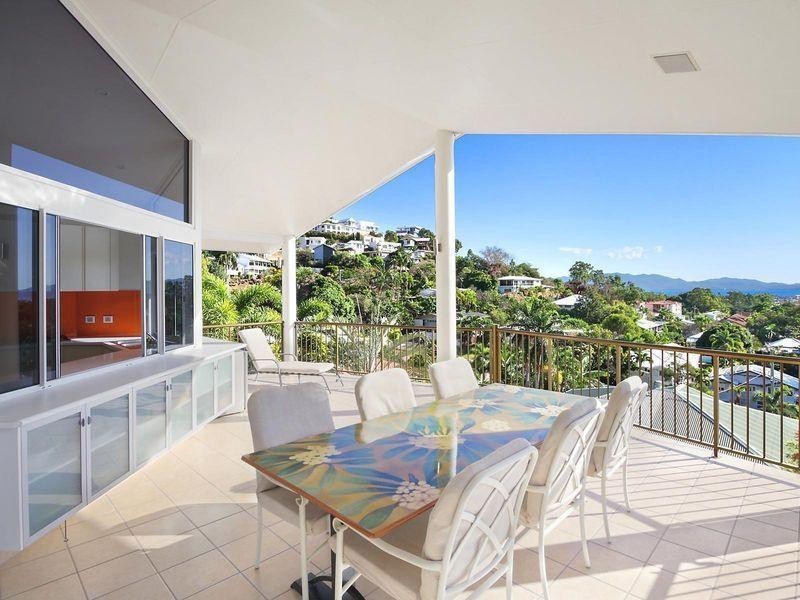 2/382 Stanley Street, Castle Hill QLD 4810