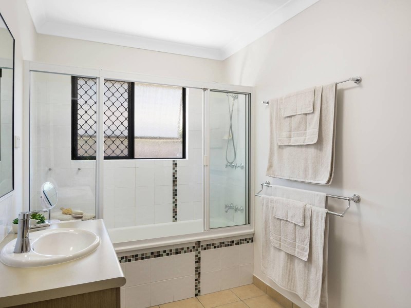 39 Gatwick Street, Burdell QLD 4818