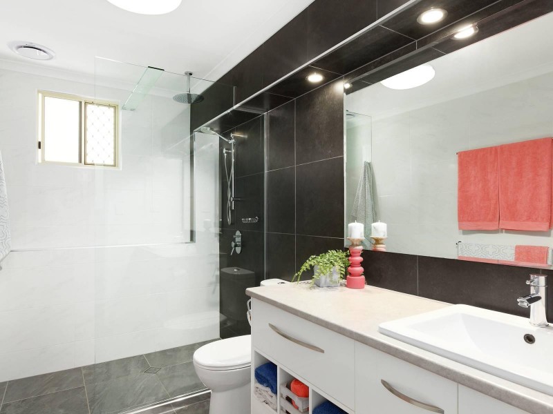 24 China Street, Mundingburra QLD 4812