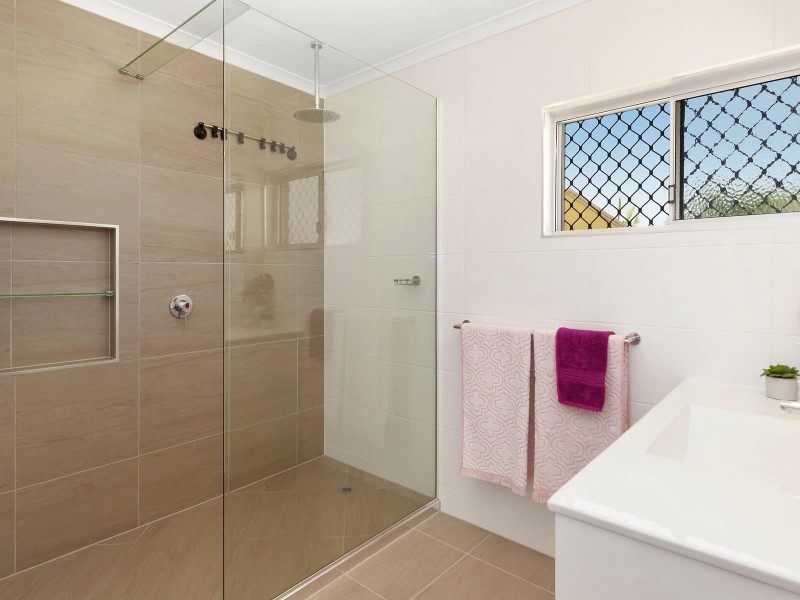 24 China Street, Mundingburra QLD 4812