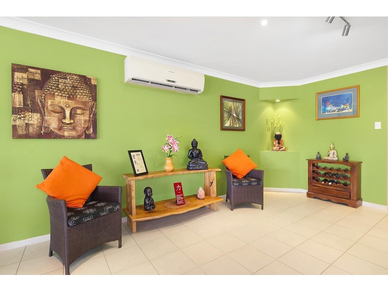 1 Woodrow Circuit, Mount Louisa QLD 4814
