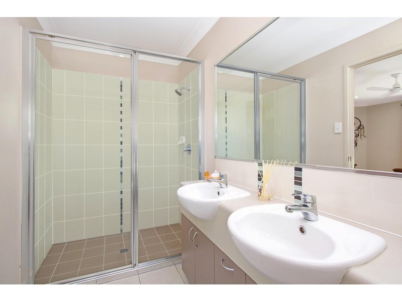 1 Woodrow Circuit, Mount Louisa QLD 4814
