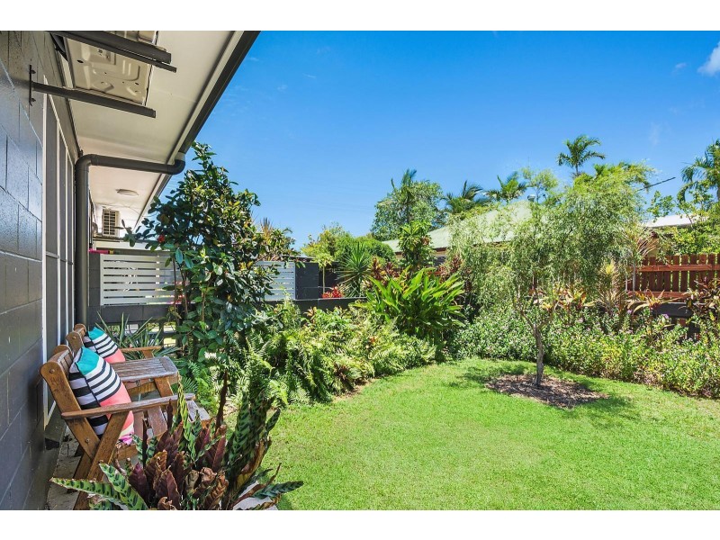 2/94 Eyre Street, North Ward QLD 4810