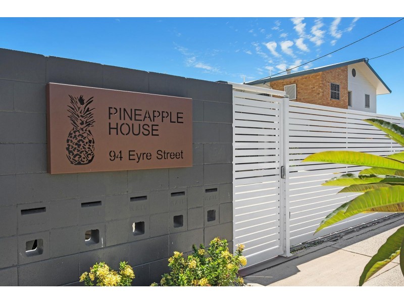 2/94 Eyre Street, North Ward QLD 4810