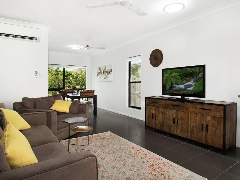 367 Garland Road, Bushland Beach QLD 4818