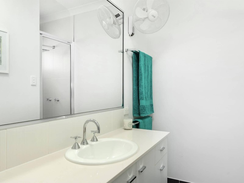 367 Garland Road, Bushland Beach QLD 4818