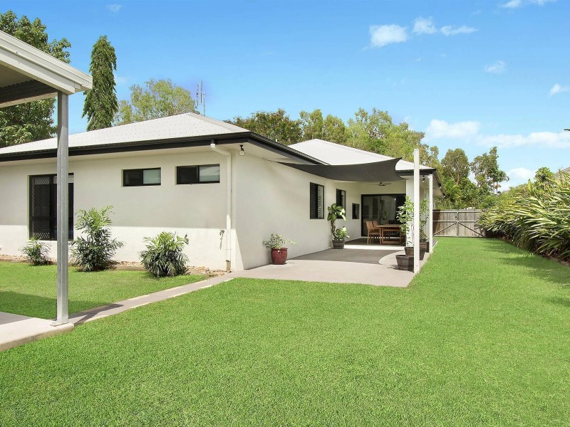 367 Garland Road, Bushland Beach QLD 4818