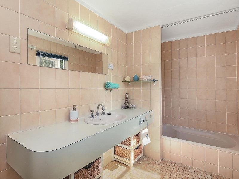 8 Parry Street, Belgian Gardens QLD 4810