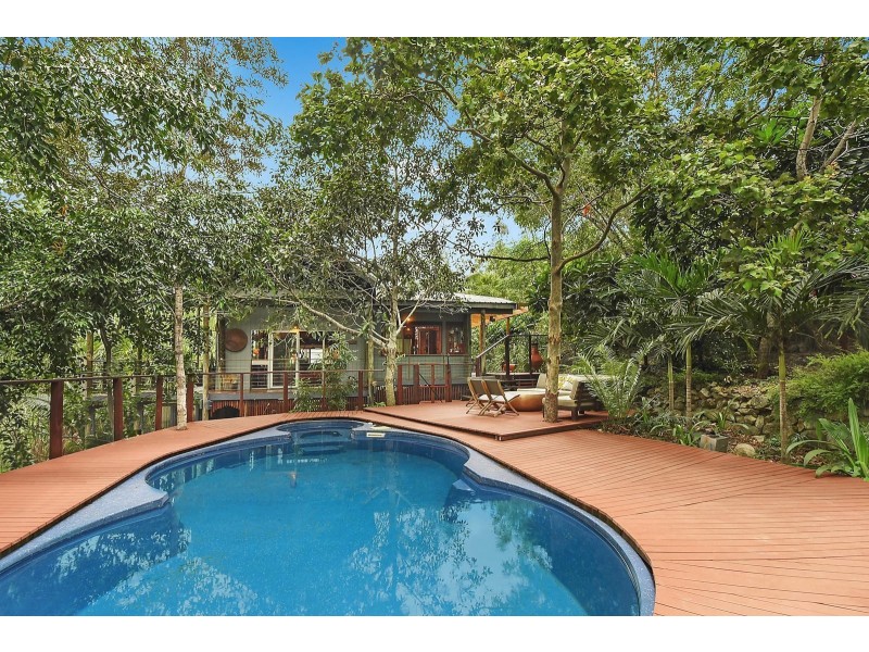 10 Mount Clifton Court, Alligator Creek QLD 4816