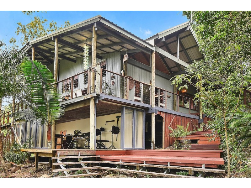 10 Mount Clifton Court, Alligator Creek QLD 4816