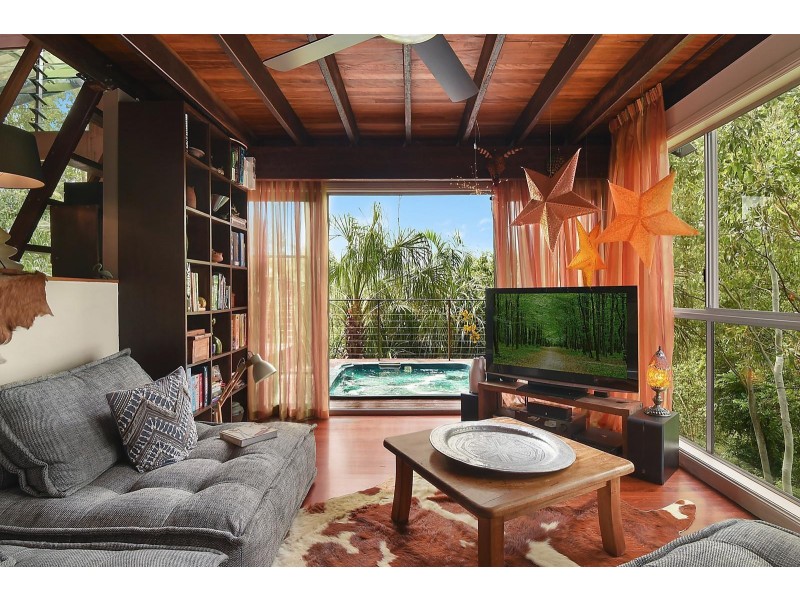 10 Mount Clifton Court, Alligator Creek QLD 4816
