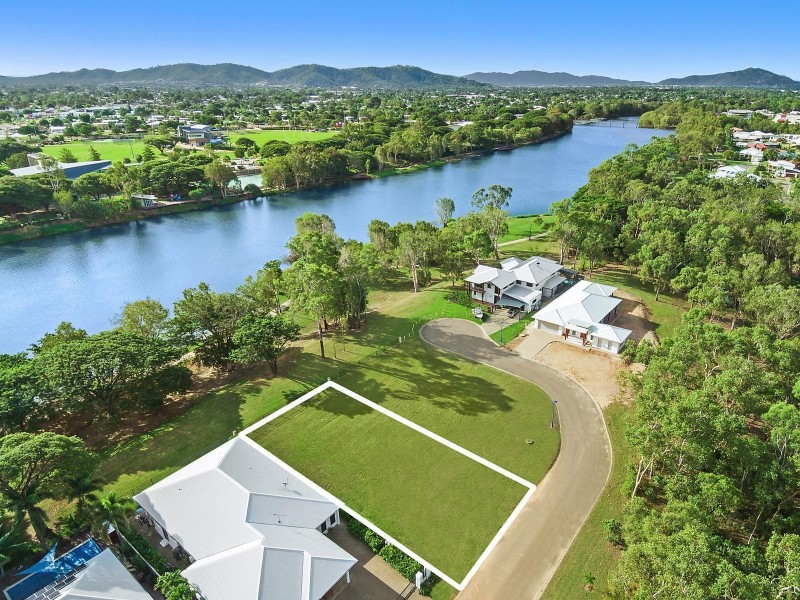 16 Wateredge Cove, Douglas QLD 4814