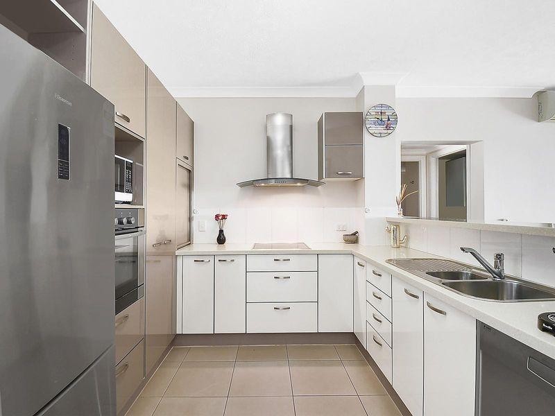 76/42 Warburton Street, North Ward QLD 4810