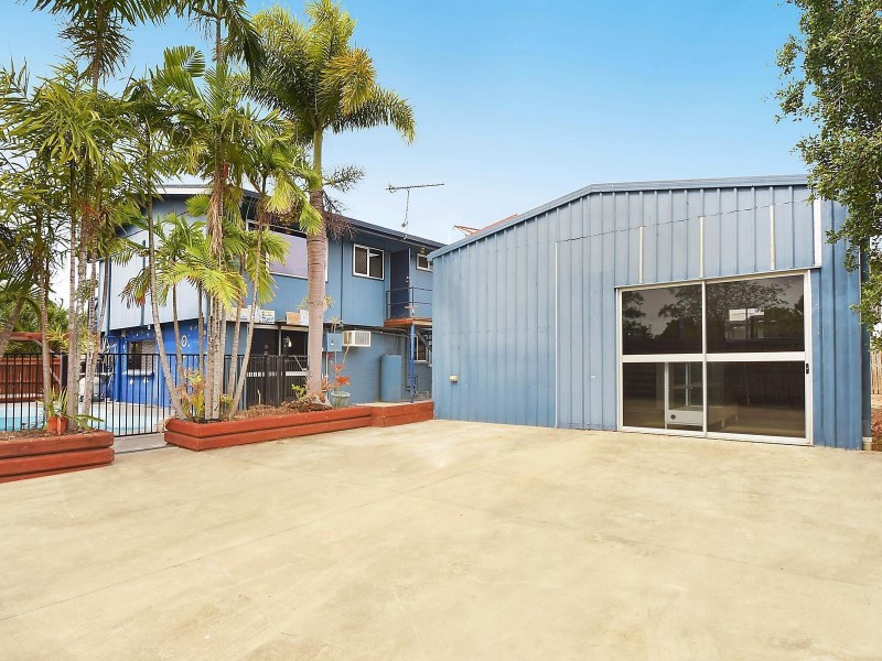 1 Heron Court, Mount Louisa QLD 4814