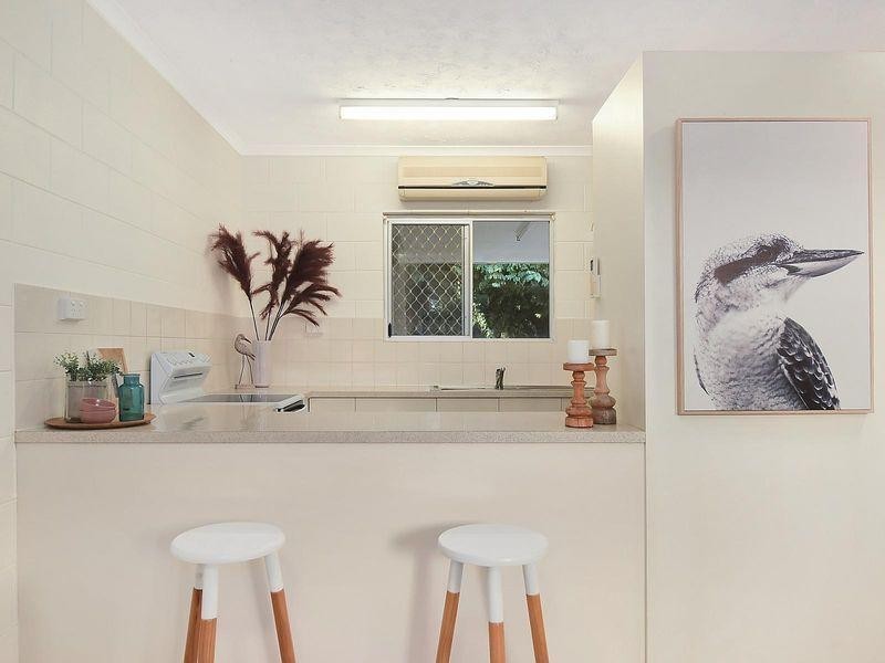 4/7 Cook Street, North Ward QLD 4810