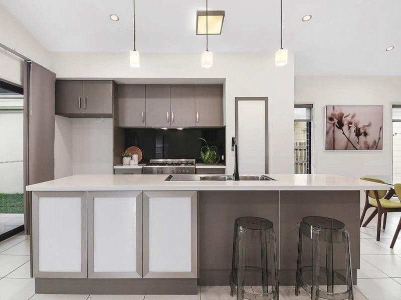 11 Cherington Boulevard, Shaw QLD 4818