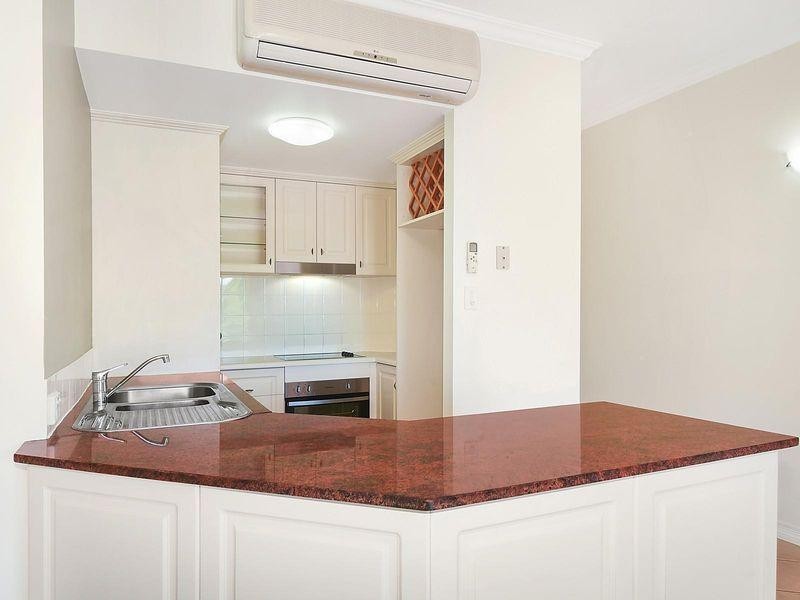 7/18 The Strand, North Ward QLD 4810