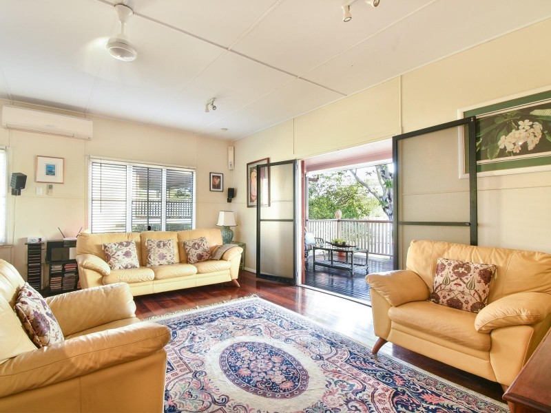 15 Burt Street, Mundingburra QLD 4812