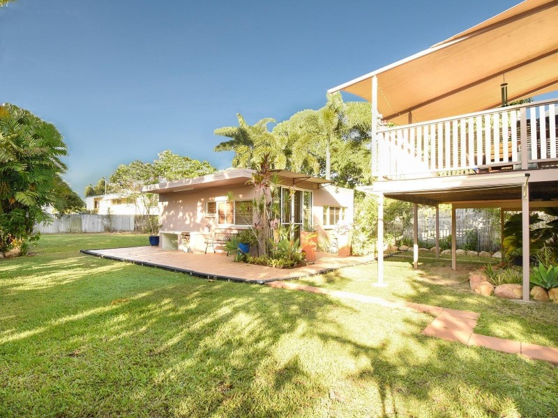 15 Burt Street, Mundingburra QLD 4812