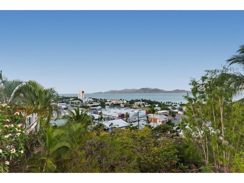 194 Denham Street, North Ward QLD 4810