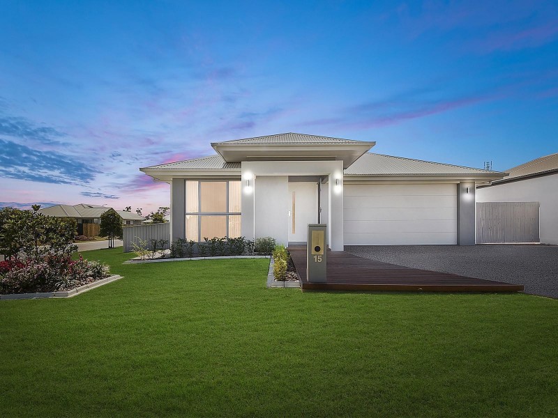 15 Sunniva Boulevard, Burdell QLD 4818