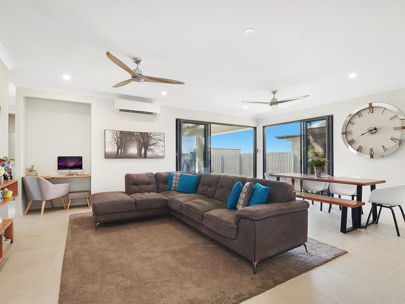 15 Sunniva Boulevard, Burdell QLD 4818