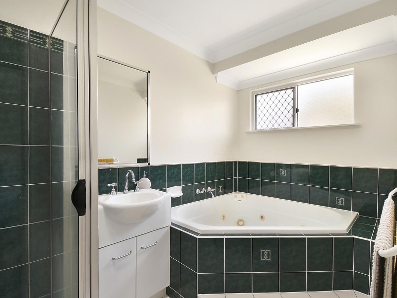 29 Gilmour Crescent, Kirwan QLD 4817