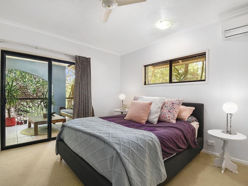 2/2 New England Court, Douglas QLD 4814