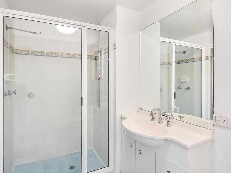 2/2 New England Court, Douglas QLD 4814