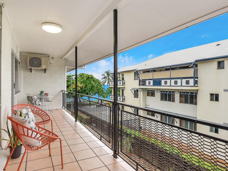 11/98 The Strand Street, North Ward QLD 4810
